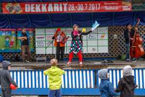 Iltatorikausi laitettiin käyntiin Päiviönsaaren torilla Pro Päiviönsaari ry:n järjestämänä. Illan teemana oli Vekara-Varkaus.